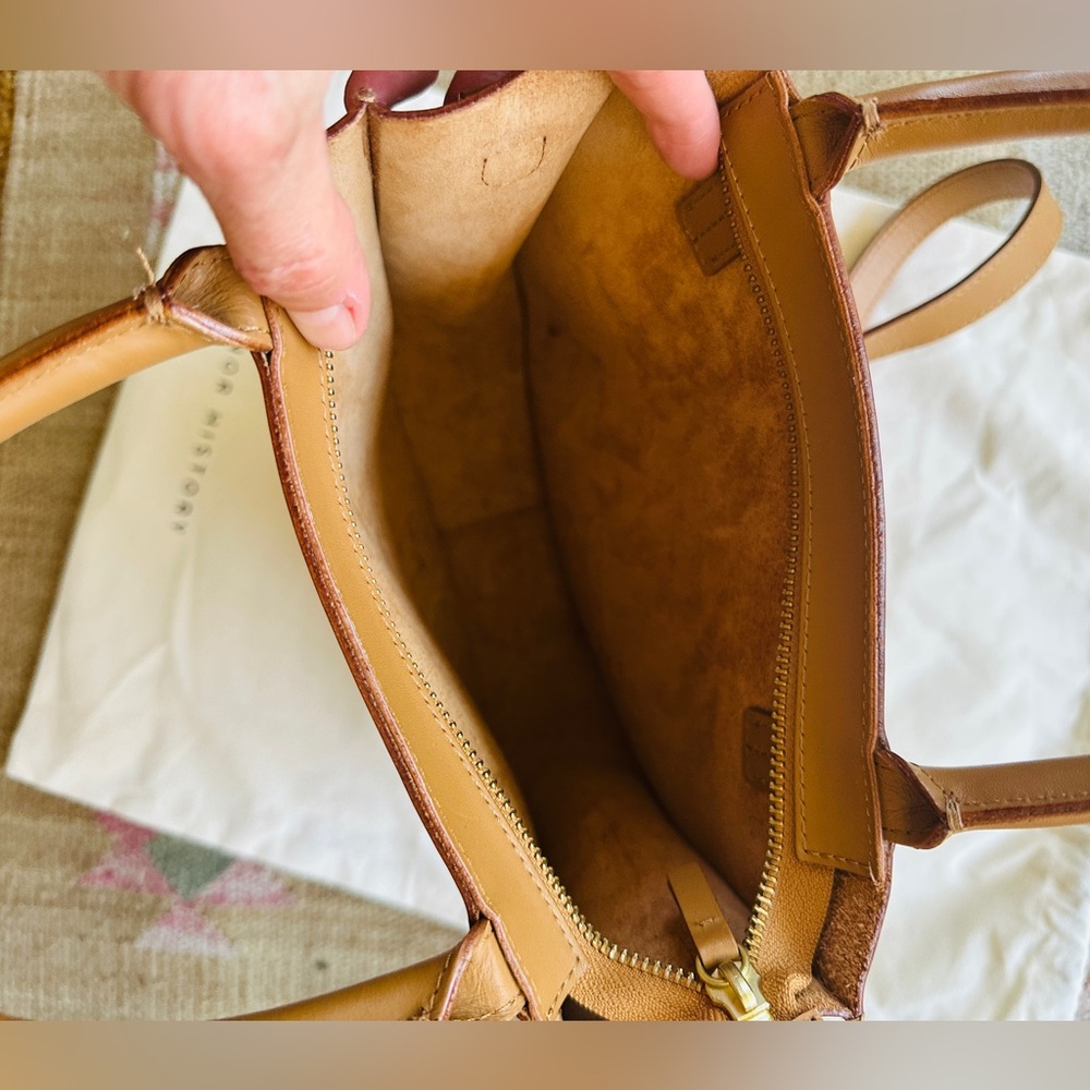 Minor History The Arc II Crossbody Leather Bag - Picture 5 of 7
